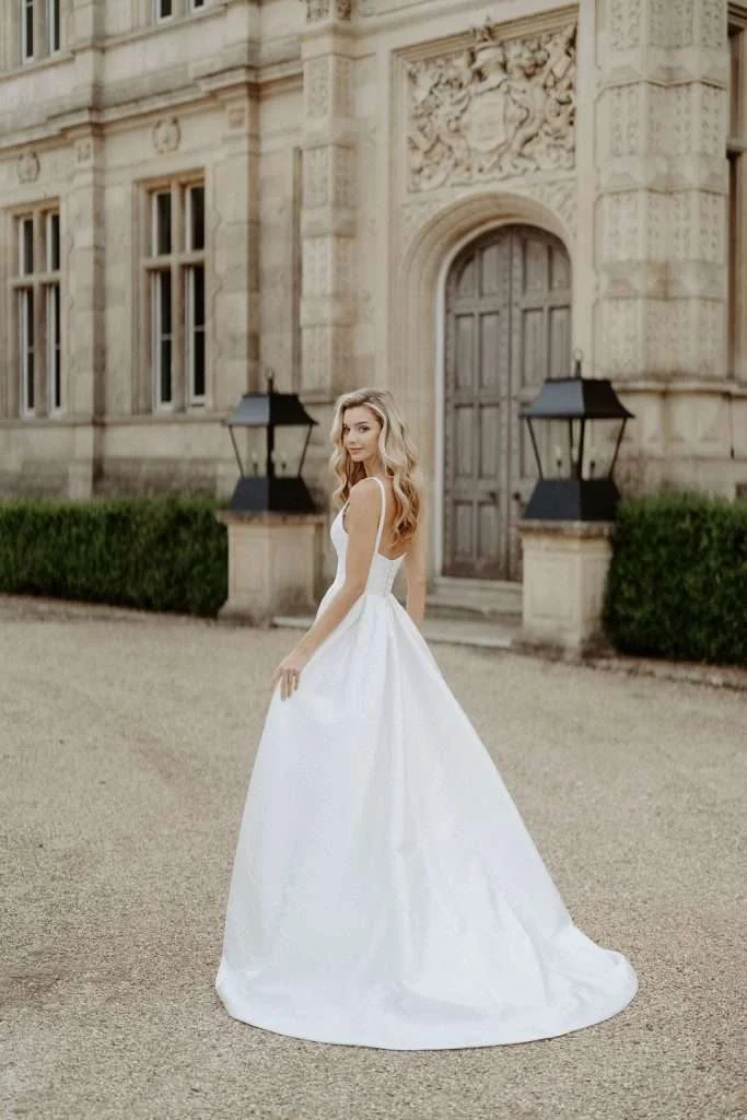 Suzanne Neville Bloomsbury wedding dress – view 3 | Mon Amie Bridal Salon
