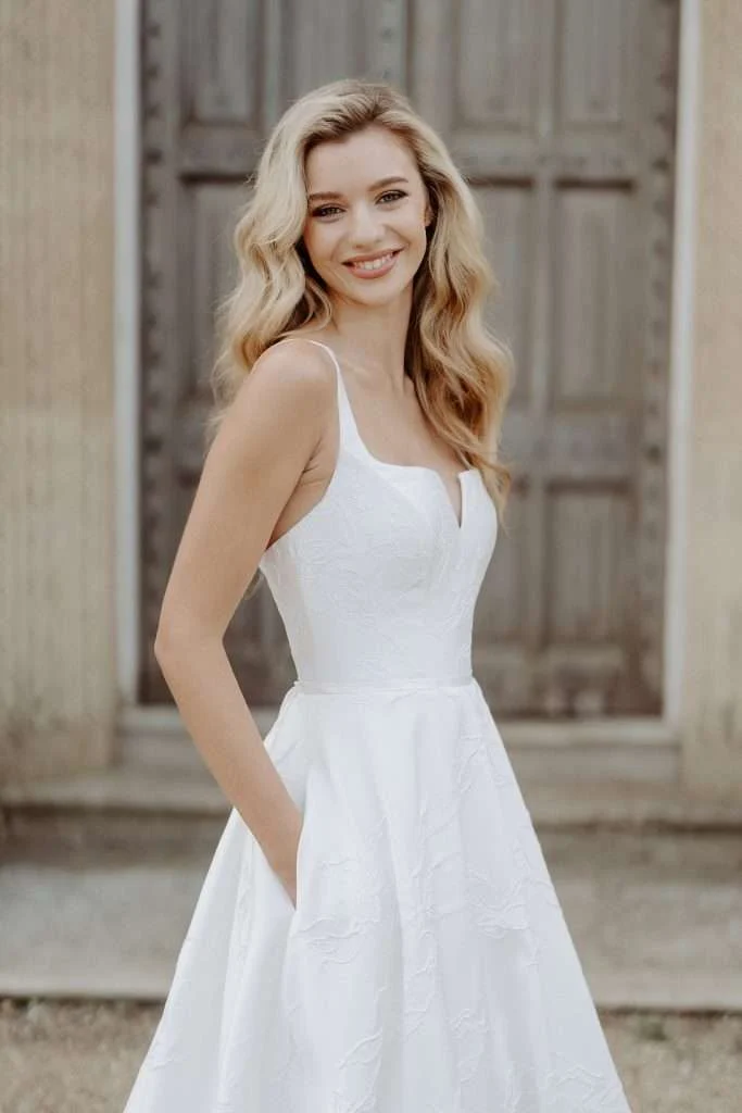 Suzanne Neville Bloomsbury wedding dress – view 2 | Mon Amie Bridal Salon