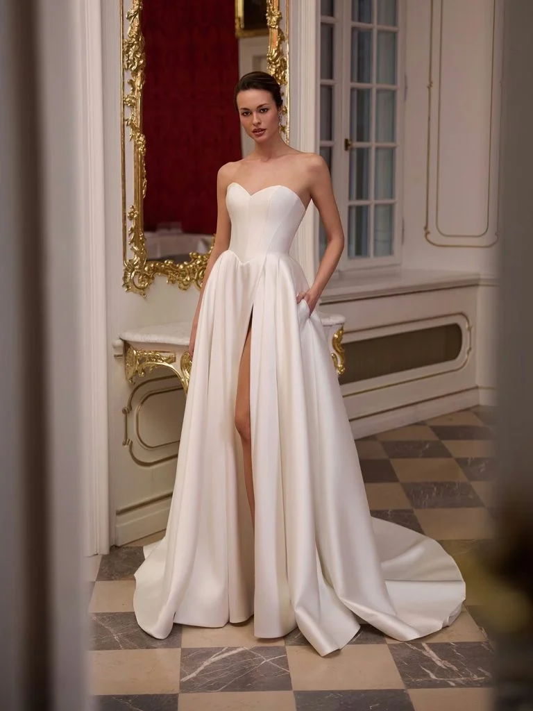 Moonlight T231 wedding dress – detail view | Mon Amie Bridal Salon